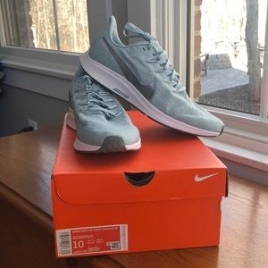 Nike Women’s Nike Air Zoom Pegasus 36 Size 10z NEVER WORN.